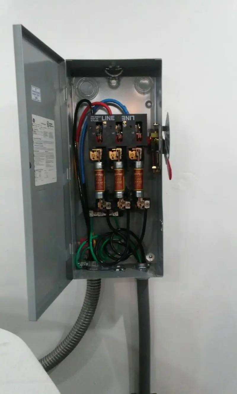 Three-phase disconnect switch installed for Electrical Wiring & Rewiring in Leesburg